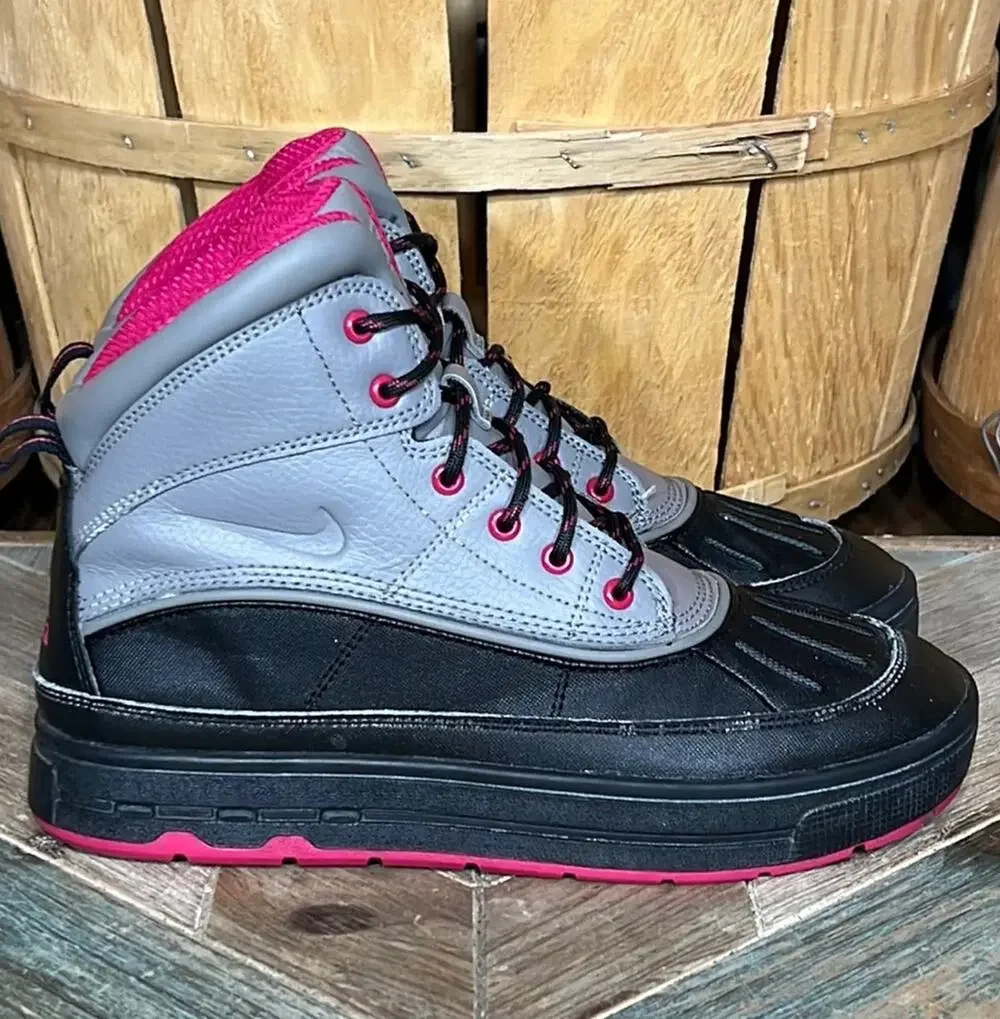Nike ACG Woodside Leather Gray Pink Black Waterproof Lace-Up Boots Girls Size 5